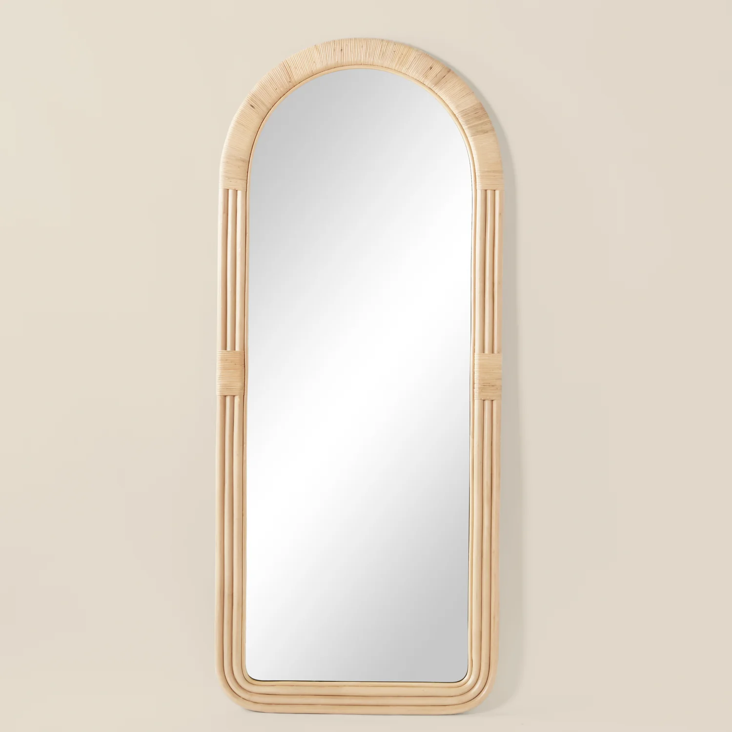 Pelicano Small Round Mirror